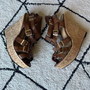 ALDO COGNAC FAUX LEATHER GOLD BUCKLE DETAIL CORK PLATFORM WEDGES